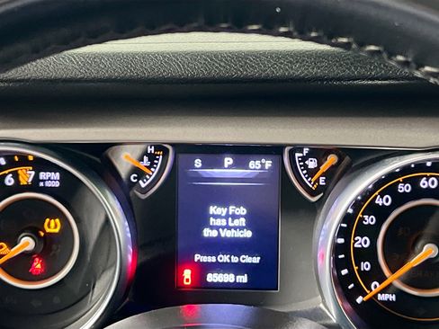 Used 2020 Jeep Gladiator Sport w/ Quick Order Package 24S image 23