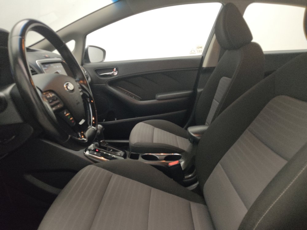 Used 2018 Kia Forte S FWD image 17