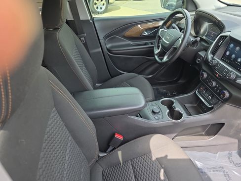 Used 2021 GMC Terrain SLE w/ Driver Convenience Package image 10