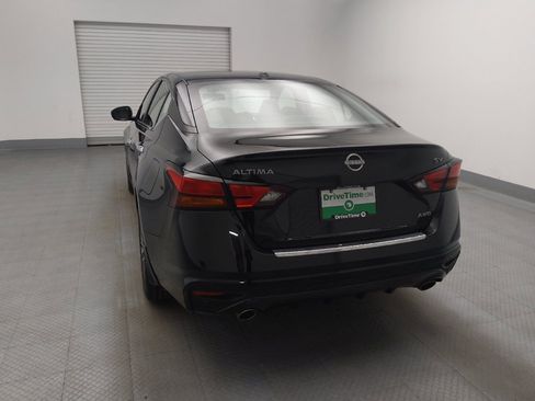 Used 2023 Nissan Altima 2.5 SV w/ SV Premium Package AWD/4WD image 6