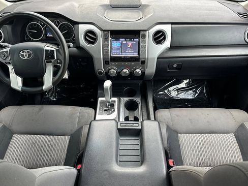 Used 2017 Toyota Tundra SR5 image 10