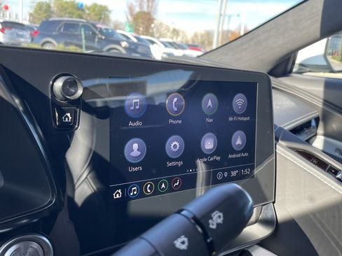 Used 2022 Chevrolet Corvette Stingray w/ Z51 Performance Package image 17