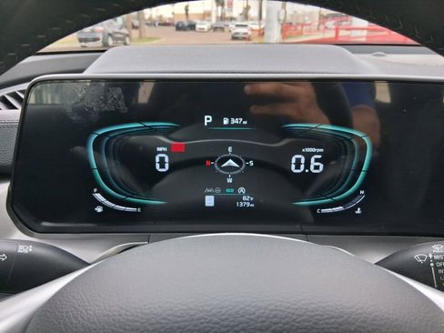 Used 2025 Kia Telluride S image 11