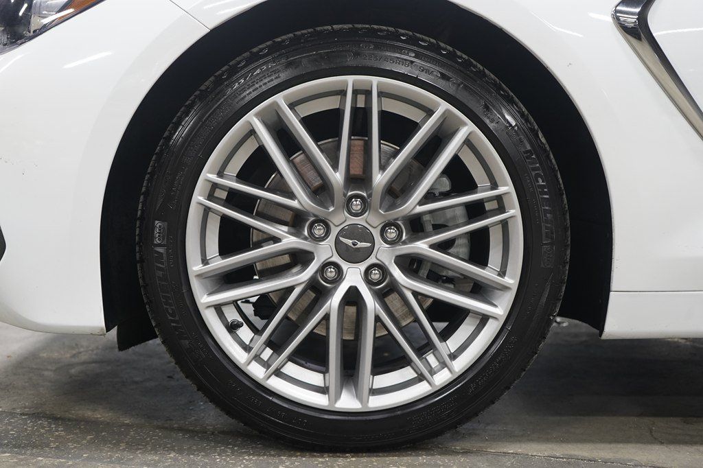 Used 2020 Genesis G70 2.0T RWD image 32