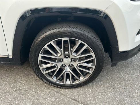 Used 2022 Jeep Compass Limited w/ Elite Group image 10
