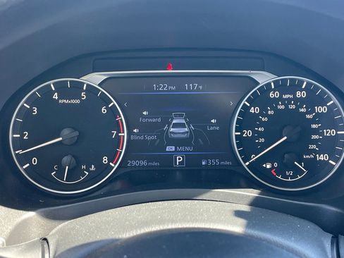 Used 2025 Nissan Altima 2.5 SV image 10