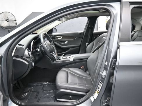 Used 2019 Mercedes-Benz C 300 Sedan image 11