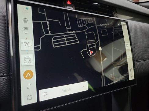 New 2024 Land Rover Discovery Sport Dynamic SE image 32