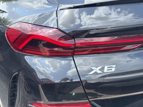 Used 2023 BMW X6 xDrive40i w/ M Sport Package AWD/4WD image 11