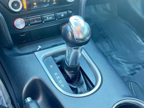 Used 2021 Ford Mustang Coupe image 16