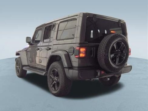 Used 2021 Jeep Wrangler Unlimited Sahara AWD/4WD image 3