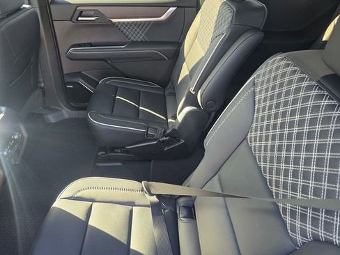 New 2026 GMC Acadia Denali image 10