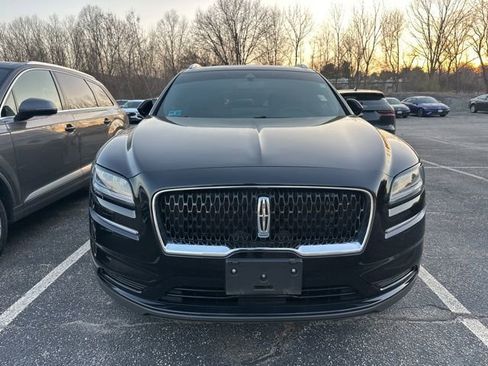 Used 2023 Lincoln Nautilus Reserve w/ Monochromatic Package image 2