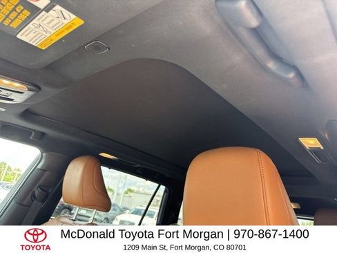 Used 2024 Toyota Highlander Platinum AWD/4WD image 10