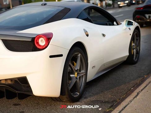 Used 2015 Ferrari 458 Italia Coupe image 11