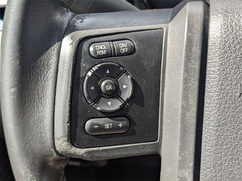 Used 2015 Ford F250 Lariat w/ Lariat Interior Package image 27