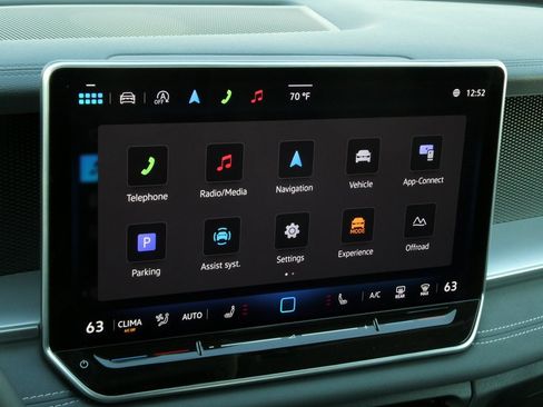 New 2025 Volkswagen Tiguan SE image 6