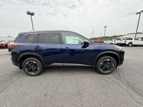 New 2026 Nissan Rogue SV w/ SV Premium Package image 4