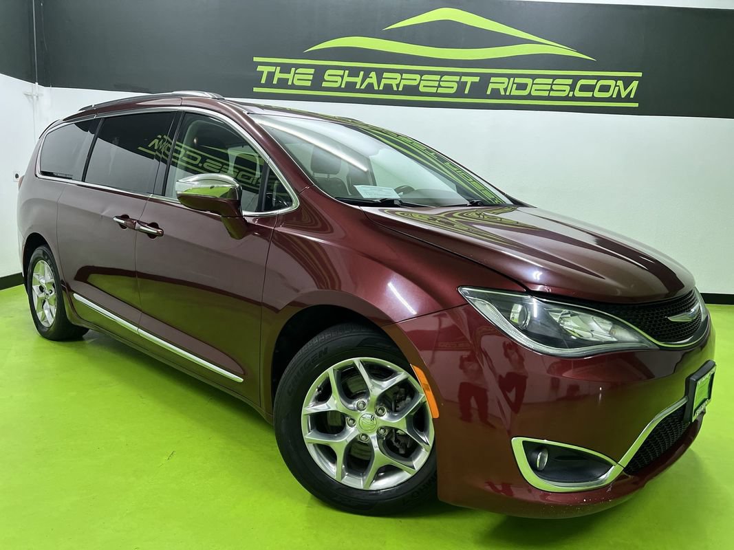 Used 2018 Chrysler Pacifica Limited FWD image 1