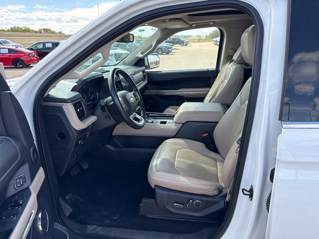 Used 2024 Ford Expedition Max Limited RWD image 18