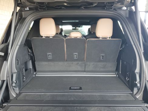 New 2026 Lincoln Navigator Black Label AWD/4WD image 32