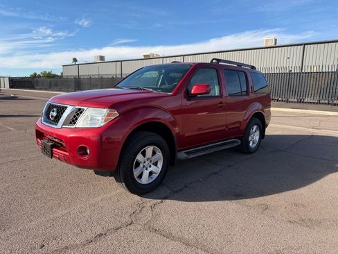 Used 2011 Nissan Pathfinder SV image 4