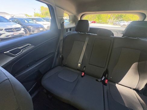 Used 2025 Kia Sportage LX FWD image 36