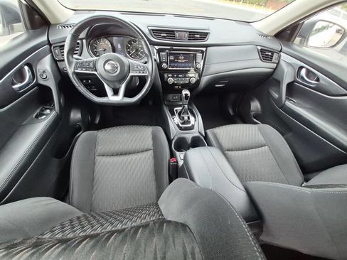 Used 2018 Nissan Rogue SV AWD/4WD image 23