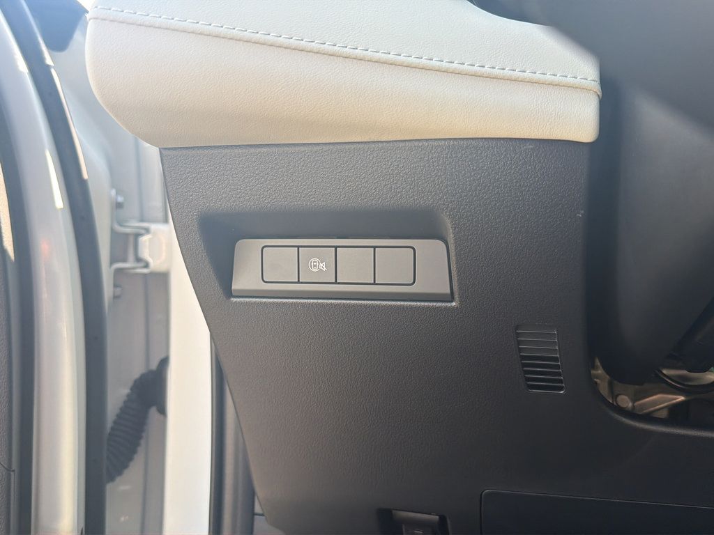 Certified 2026 MAZDA CX-5 Select AWD/4WD image 19