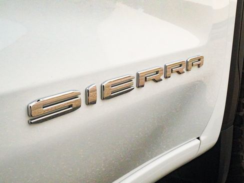 Used 2024 GMC Sierra 1500 Pro w/ Graphite Edition AWD/4WD image 41