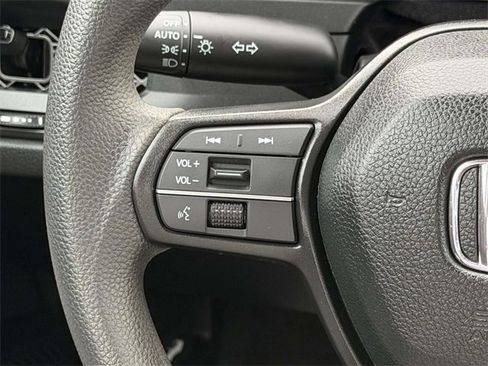 Used 2025 Honda Accord LX image 18