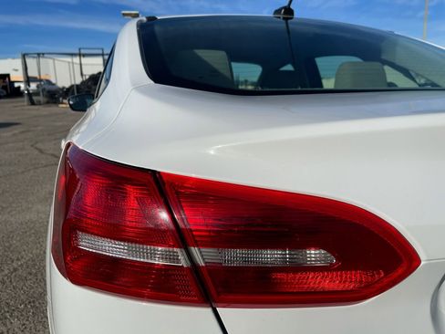 Used 2018 Ford Focus SE image 41