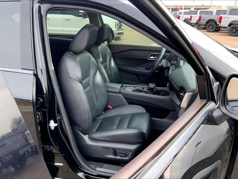 Used 2021 Nissan Rogue SL w/ Premium Package image 8