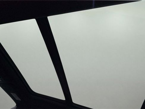 Used 2022 GMC Yukon XL Denali image 24