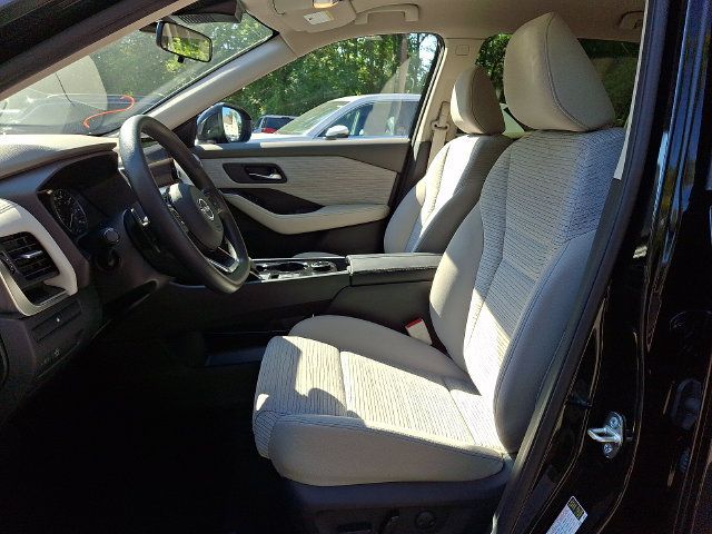 Used 2023 Nissan Rogue SV AWD/4WD image 14