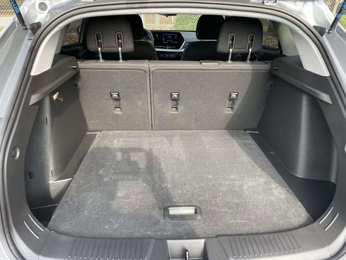 Used 2025 Chevrolet Trax LS w/ LS Convenience Package image 46