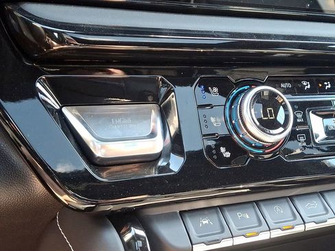 New 2026 GMC Sierra 1500 AT4X AWD/4WD image 17