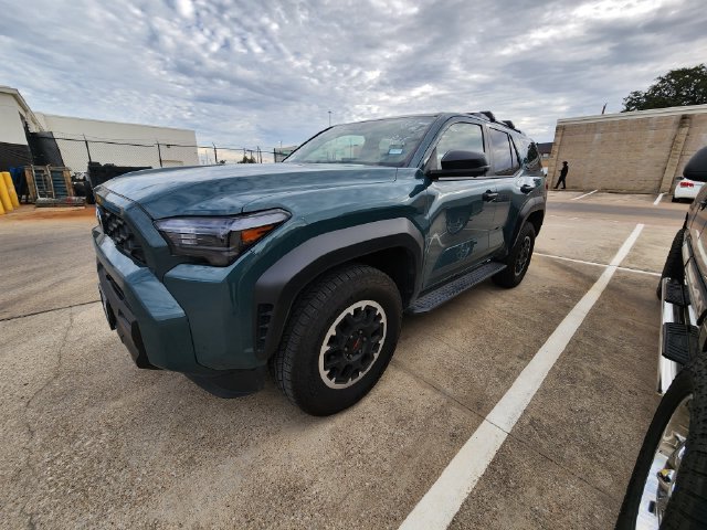 Used 2025 Toyota 4Runner TRD Off-Road Premium w/ Tow Technology Package AWD/4WD image 2
