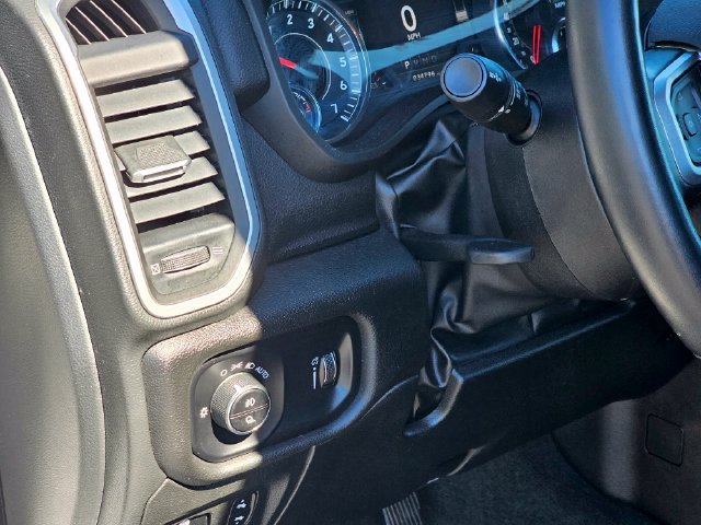 Used 2023 RAM 1500 Big Horn AWD/4WD image 16