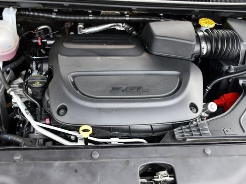 Used 2026 Chrysler Pacifica Limited w/ S Appearance Package FWD image 26