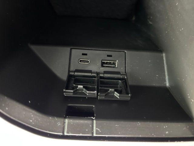 Used 2023 Toyota Camry XSE FWD image 31