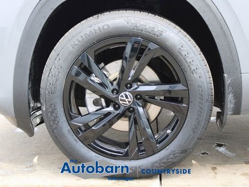 New 2026 Volkswagen Atlas Cross Sport SEL R-Line AWD/4WD image 23