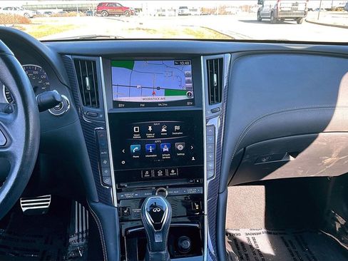 Used 2017 INFINITI Q60 3.0t Sport image 19