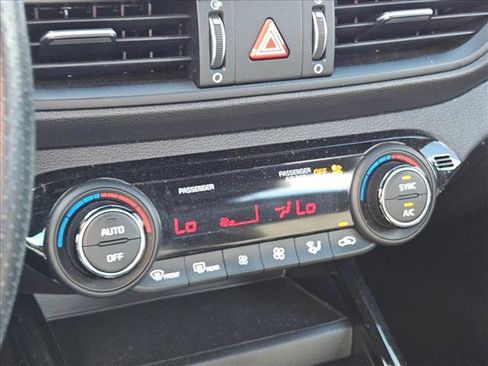 Used 2023 Kia Forte GT-Line image 12