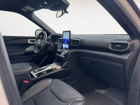 Certified 2024 Ford Explorer ST w/ Equipment Group 401A image 15