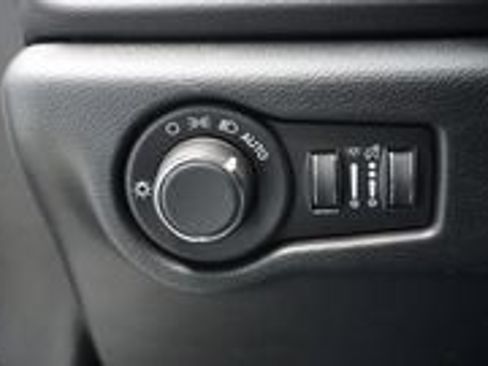 New 2026 Chrysler Voyager LX FWD image 51