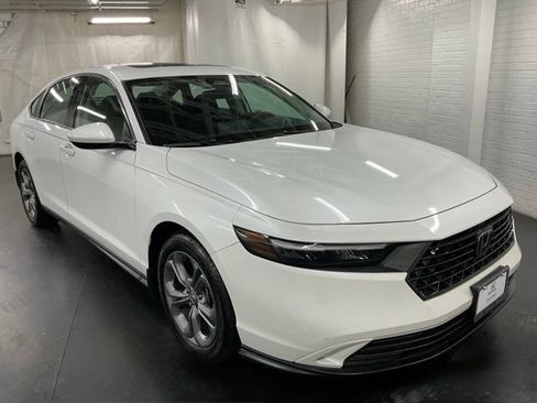Used 2024 Honda Accord EX image 7
