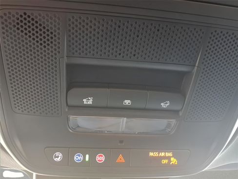 New 2026 Chevrolet Traverse LT w/ Sun and Wheel Package image 23