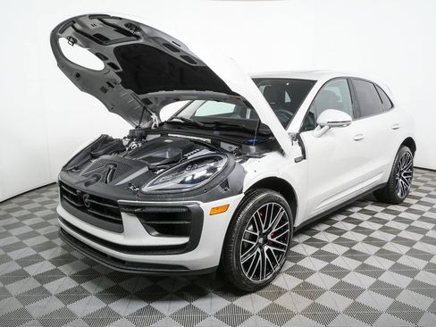 New 2026 Porsche Macan S AWD/4WD image 34