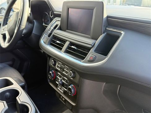 Used 2024 Chevrolet Tahoe LS image 28
